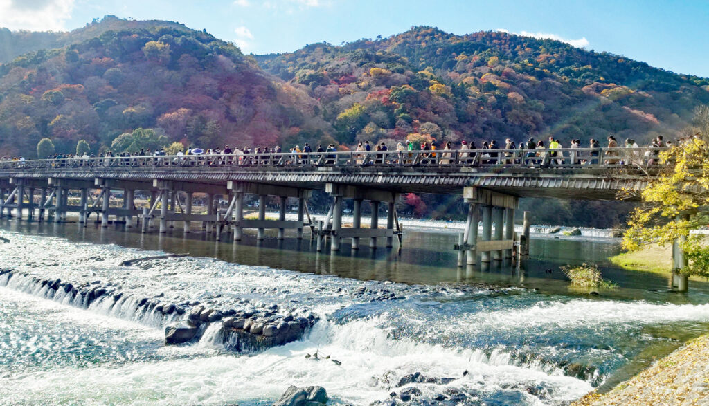 1 渡月橋(とげつきょう)