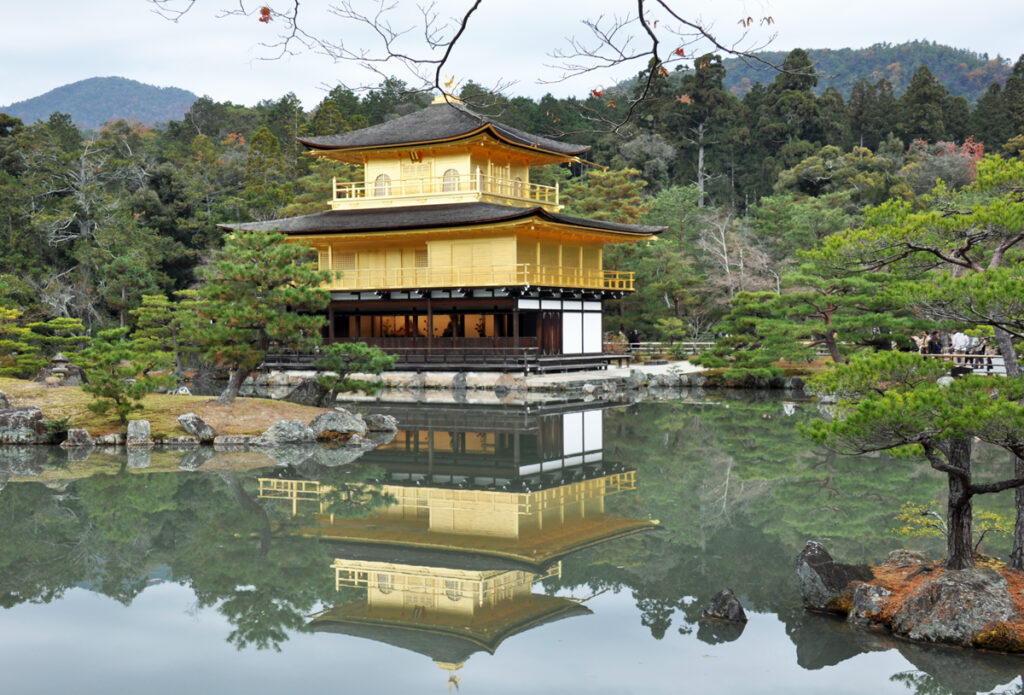 8 金閣寺(鹿苑寺)