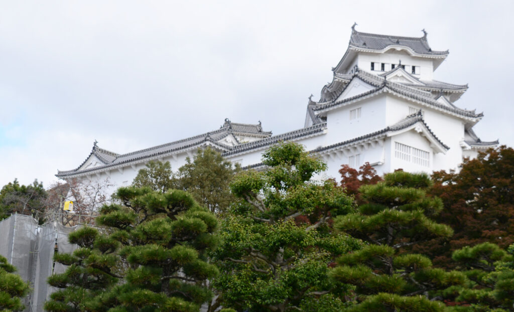 白鷺城:大天守と三つの小天守
